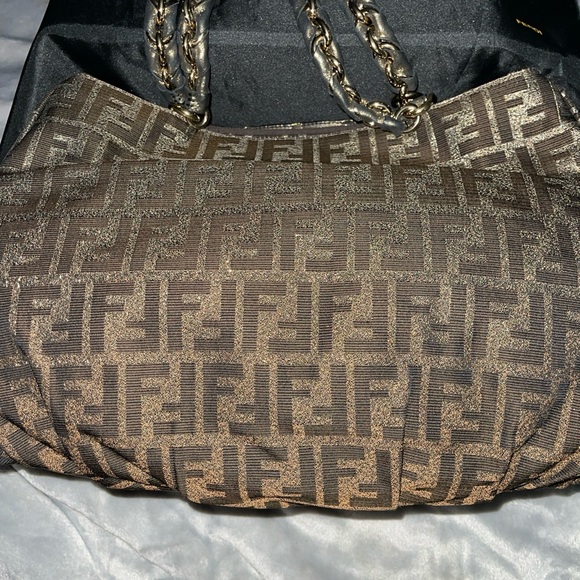 FENDI RARE FIND mia should tote Zucca excellent condition size 16W X 11H large - Picture 9 of 17